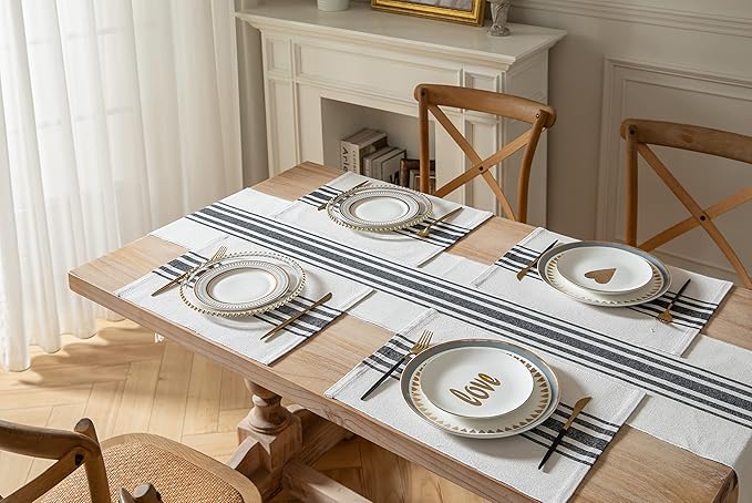 Placemats Set of 4 for Dining Table, Woven Cloth Place Mats for Kitchen Tabletop Décor, Handcrafted Machine Washable Cotton Table mats 13 x 19 Inch, Black and Beige