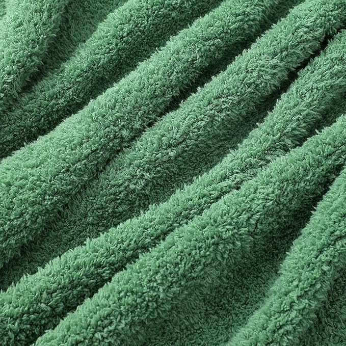 bearberry Super Soft Fluffy Throw Blanket Lightweight Cozy Warm Throw Blankets for Couch Bed Sofa All Season (Avocado Green, 53”x71”)