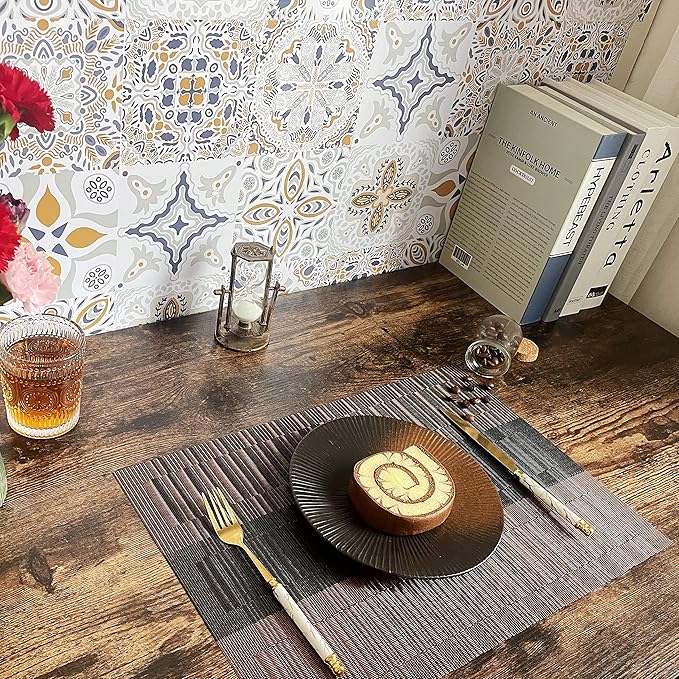 HeloHo Brown Black Placemats Set of 6 Washable Placemats Vinyl Woven Table Mats Wipeable Placemat for Kitchen Dining Table Decoration Indoor Outdoor
