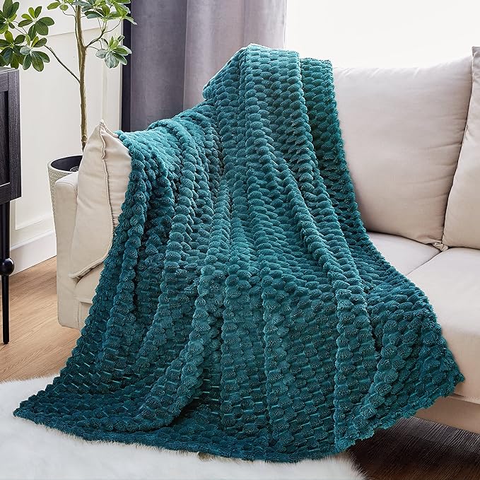 EXQ Home Fleece Blanket Throw XL for Couch or Bed - 3D Imitation Turtle Shell Jacquard Decorative Blankets - Cozy Soft Lightweight Fuzzy Flannel Blanket Suitable for All Seasons(50"×70",Teal)