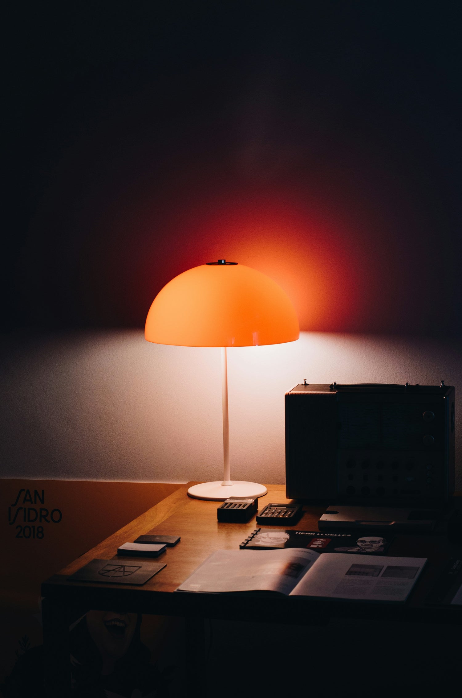 Table lamp