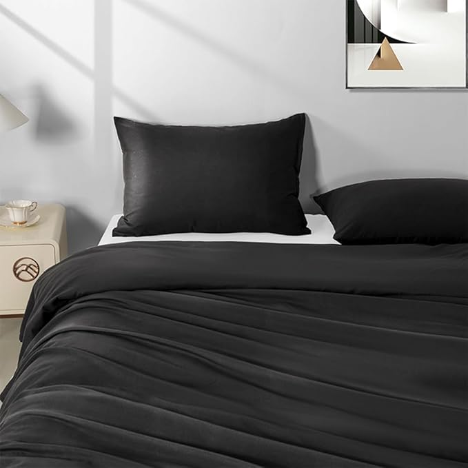 2 Pack Microfiber Zipper Pillowcases, Soft Comfortable Not Shrink Black Pillow Case, Standard Pillow Cases Set of 2 (20x26 Inches)