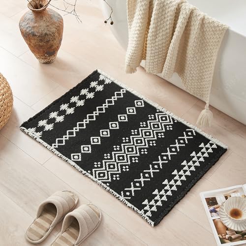 Douceur Boho Bath mat for Bathroom Floor Non Slip, Acrylic Blend Cute Bath Rugs with Tassels, Tribal Ethnic Pattern Farmhouse Bathroom Rugs, 20" x 32", Black