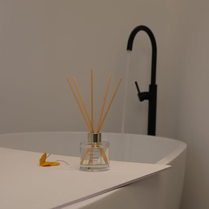 100ml Scent Diffuser with 6 Fiber Sticks, 3.5 oz Reed Diffuser Set Aromatherapy Fragrance Diffusers Air Fresheners for Home Bedroom Bathroom (Orange)