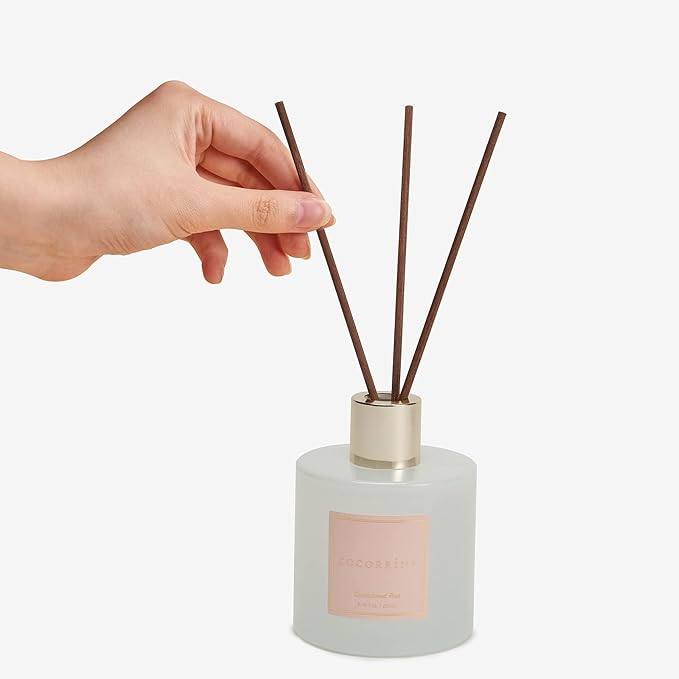 Cocorrína Premium Reed Diffuser Set with Preserved Baby's Breath & Cotton Stick Sandalwood Rose | 6.7oz Scent Fragrance Oil Diffuser for Bedroom Bathroom Home Décor
