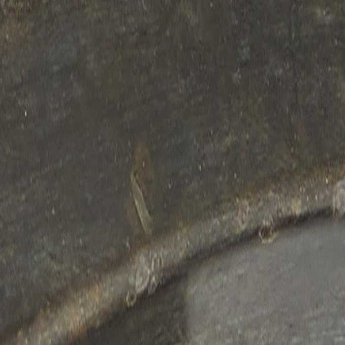 CosmoLiving by Cosmopolitan Metal Chain Decorative Sculpture Home Decor Statue, Accent Figurine 36" x 6" x 3", Black