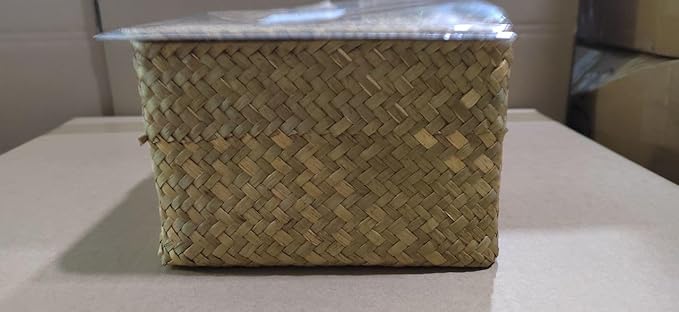 Wicker Storage Basket with Lid, Seagrass Storage Bins with Lids, Rectangular Handwoven Shelf Baskets with Lid for Home Organizer, Rattan Decorative Box for Clothes, Groceries, Snacks (L)