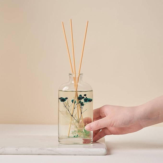 COCORRÍNA Reed Diffuser - Ocean Breeze 5.41 oz Flower Reed Diffuser Set with Sticks, Bedroom Bathroom Shelf Decor (Scented Blooms Collection)
