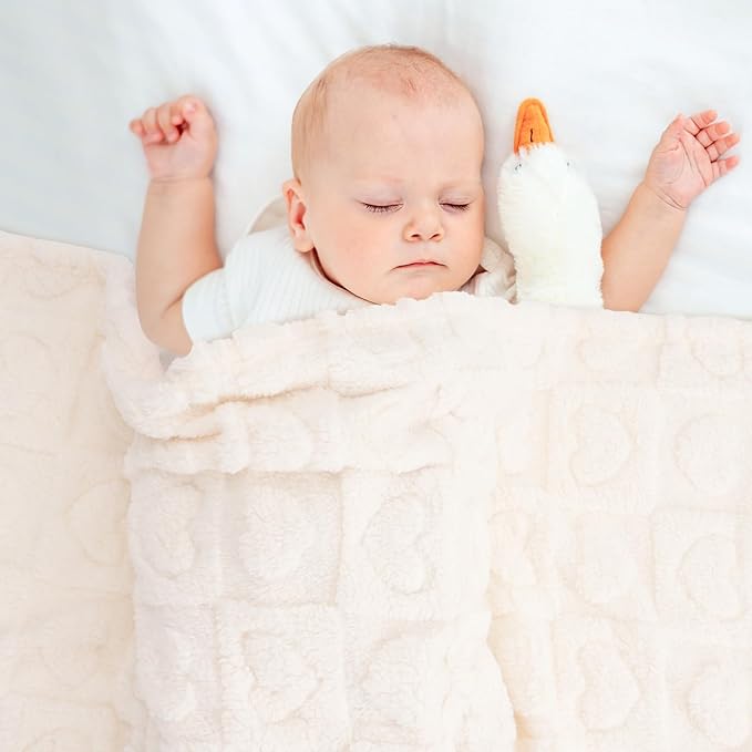Plush Soft with Heart Checkered Baby Blanket,Fleece Infant Toddler Blankets for Girls Boys,Warm Lightweight Breathable Newborn Receiving Blankets for Crib Stroller 32"×37" (White, Heart)