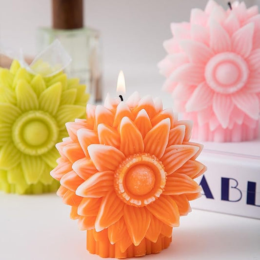 Sunflower Shaped Scented Candle,130G Handmade Clusters Aesthetic Soy Wax Aroma Decorative Candle for Table Photo Prop Valentine's Day Wedding Birthday,Prefect for Meditation Stress