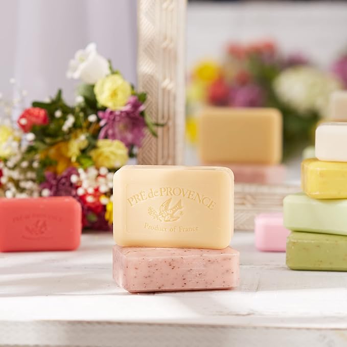 Pre de Provence Artisanal Soap Bar, Natural French Skincare, Enriched with Organic Shea Butter, Quad Milled for Rich, Smooth & Moisturizing Lather, Vanilla Cognac, 5.3 Ounce