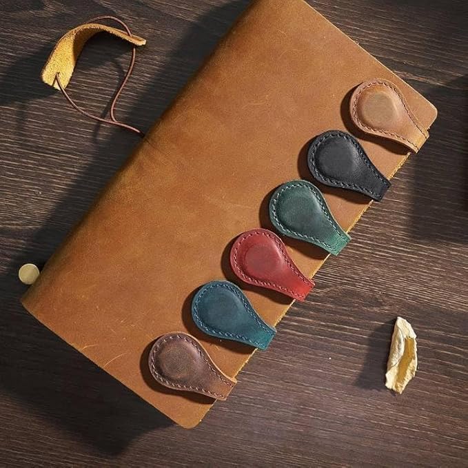 Personalized Magnetic Bookmark, 26 Custom Letters, Handmade - Magnetic Leather Bookmark for Book Lovers (Purple, I)