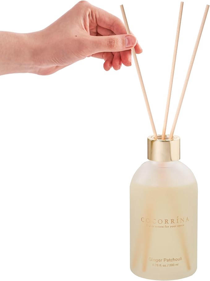 COCORRÍNA Reed Diffuser -Ginger Patchouli 6.76 oz Flower Reed Diffuser Set with 8 Sticks - Home Fragrance Office Bedroom Bathroom Shelf Decor