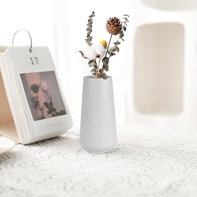 Grey Ceramic Vase, GUKJOB Small Cute Flower Vase for Pampas Grass, Home, Living Room, Dining Table, Farmhouse, Office Decor, Bedroom, Table, and Kitchen Shelf (Grey)