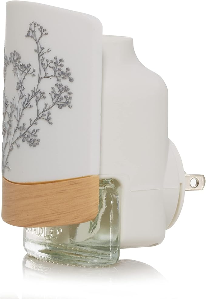 Yankee Candle Natural Simplicity with Light Scent Plug Diffuser
