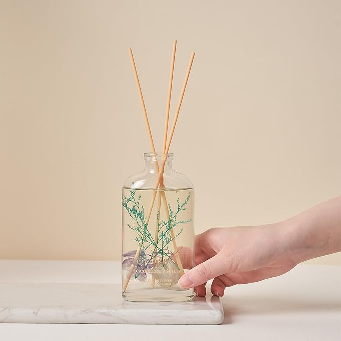 COCORRÍNA Reed Diffuser - Cashmere Vanilla 5.41 oz Flower Reed Diffuser Set with Sticks, Bedroom Bathroom Shelf Decor (Scented Blooms Collection)