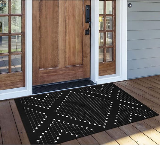 LIVEBOX Black Outdoor Entry Rug 2.3' x 3.6', Boho Porch Rug Washable Cotton Moroccan Front Door Mat,Hand-Woven Area Rugs Throw Carpet for Layered Entryway,Front Door Decor