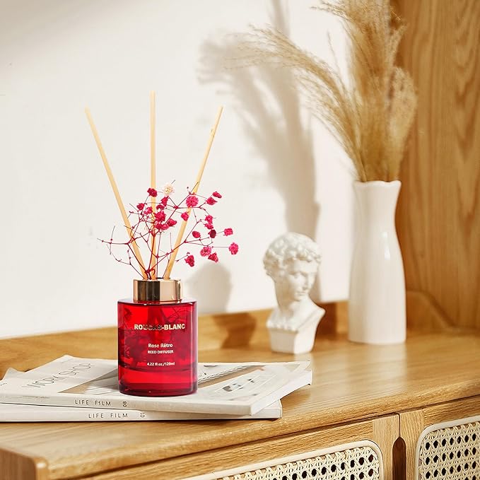 ROUCAS BLANC Reed Diffuser Set with Preserved Flowers, Rose Honey Scented Diffuser with Sticks, Room Decor & Bathroom Decor, Aromatherapy Home Fragrance Diffuser Non-Toxic Gift Set(Rose Rétro)