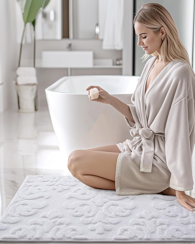 DEXI Bathroom Rug 17x30, Non Slip Washable Bath Mat for Shower Floor, Absorbent Soft Bathmat with Rubber Backing, Plush Fluffy Microfiber Floral Retro Carpet, White