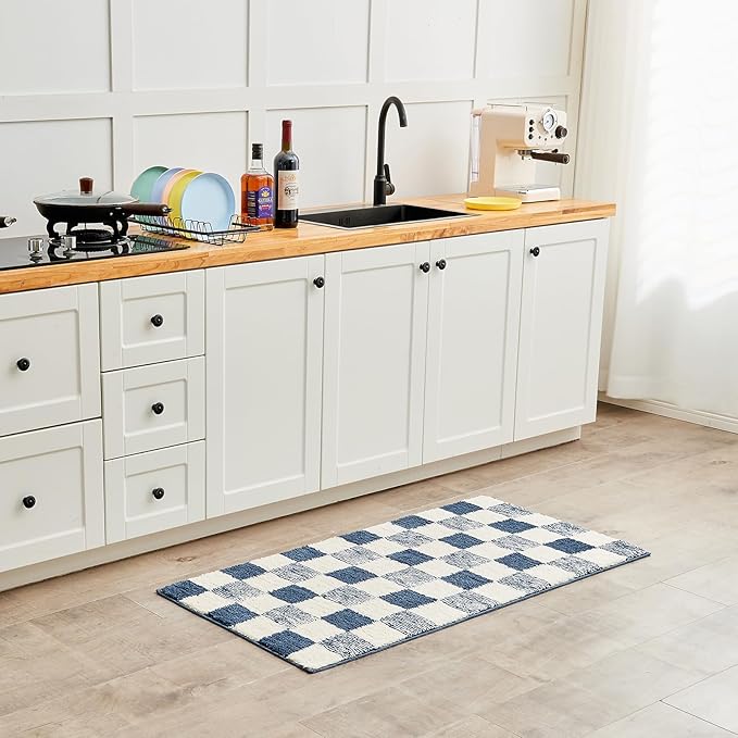 CozeCube Checkered Bath mats for Bathroom Non Slip, Fluffy Absorbent Microfiber Bath mat Washable, Aesthetic Bathroom Rugs, Cute Bath mat for Shower Sink, Dark Blue, 32" x 20"