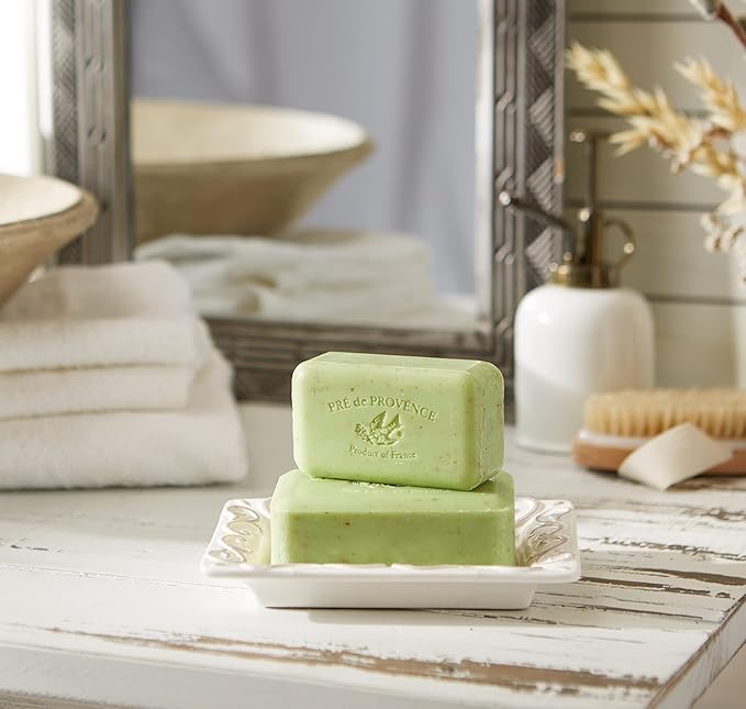 Pre de Provence Artisanal Soap Bar, Natural French Skincare, Enriched with Organic Shea Butter, Quad Milled for Rich, Smooth & Moisturizing Lather, Lime Zest, 5.3 Ounce