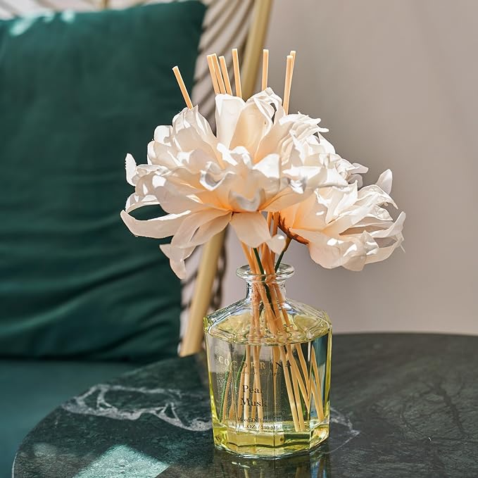 COCORRÍNA Reed Diffuser - Pear Musk 8.5oz Flower Reed Diffuser Set with 8 Sticks, Home Fragrance Reed Diffuser for Home Bedroom Office Bathroom Shelf Decor (Master Collection)