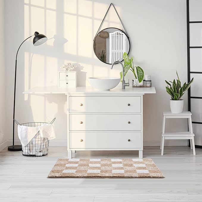 CozeCube Checkered Bath mats for Bathroom Non Slip, Plush Shaggy Bath Rugs for Bathroom Washable, Buffalo Plaid Bath mat, Beige, 36" x 24"