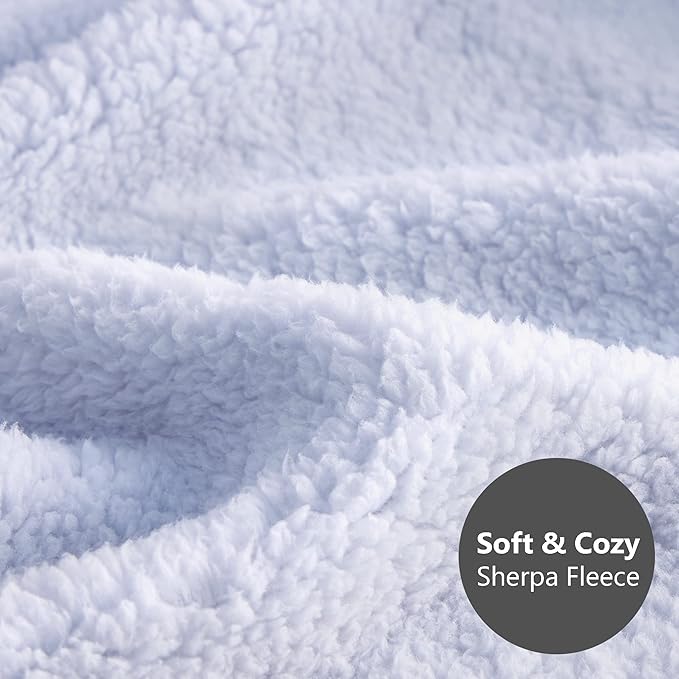 DaysU Plush Flannel Sherpa Baby Blanket for Girls Boys, Generous Reversible Soft Micro Fleece Toddler Bed Throw Blanket with Animal Print for Kids and Children, Giraffe, 50"x60"