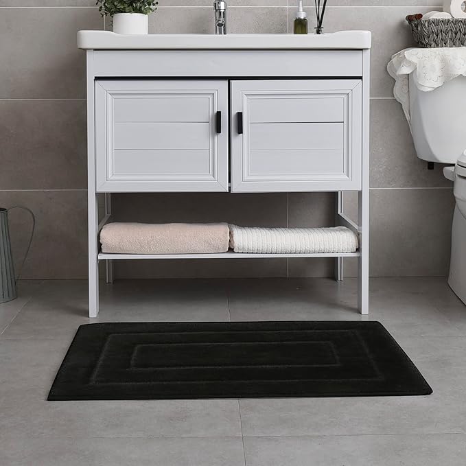 GRANNY SAYS Black Bathroom Rug, Non Slip Bath Mats for Bathroom, Super Soft and Water Absorbent, Microfiber Bath Rugs, Machine Wash Dry, Bath Rugs for Floor, Tub and Shower, 20 x32