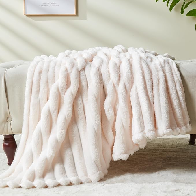 NEWCOSPLAY Super Soft Queen Blanket Ivory Premium Silky Flannel Fleece 3D Ribbed Jacquard Lightweight Bed Blanket All Season Use (Ivory Ribbed, Queen(90"x90"))