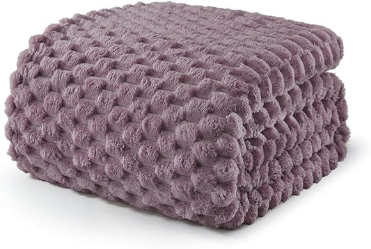 Exclusivo Mezcla King Size Soft Fleece Blanket, 90x104 Inches Stylish Jacquard Velvet Blanket for Bed, Fuzzy Cozy Lightweight for All Season, Grayish Purple