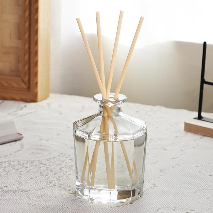 L'odeur Vill Reed Diffuser, 8.5 Oz(250ml) Red Rose Bathroom Diffuser with 10 Sticks, Scented Diffuser Home Fragrance Essential Oil Reed Diffuser Set for Home Large Rooms Bathroom Shelf Decor