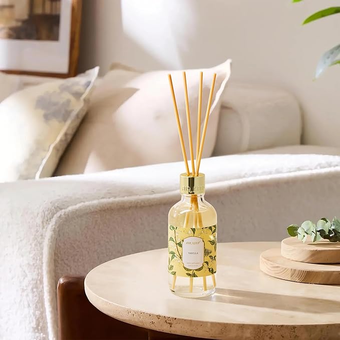 Airkeep Reed Diffuser Oil Set with Reed Sticks,Vanilla Aromatherapy Oil Scent Diffuser for Home Office Bathroom Decoration Perfume and Gifts 6.76 oz/200ml
