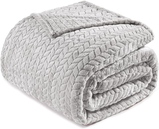 Exclusivo Mezcla Light Grey Fleece Twin Size Blanket for Bed, 90x66 Inches Soft Cozy Jacquard Flannel Blankets, Lightweight Fuzzy Plush Warm for All Seasons
