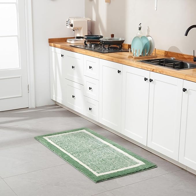 CozeCube Bath Mat, Non Slip Shaggy Bath Rug, Extra Soft Absorbent Microfiber, 32' x 20', Sage Green