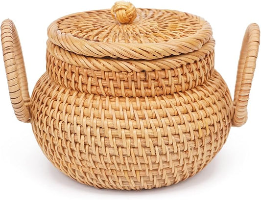 Small Rattan Basket with Lid, Rattan Basket Organizer with Handle, Rattan Snacks Basket Candy Bowl Rustic Woven Basket for Shelf Table Office Decor