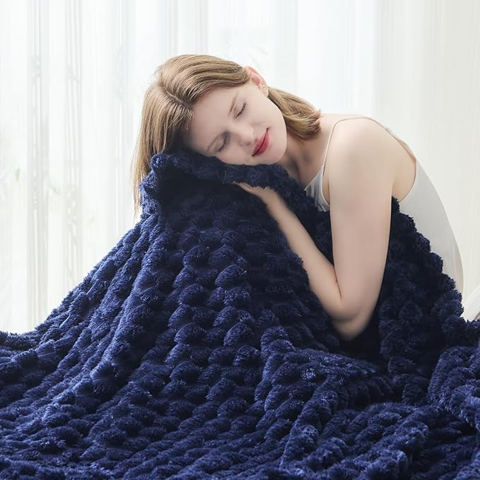 NEWCOSPLAY Super Soft Throw Blanket Dark Navy Premium Silky Flannel Fleece 3D Clouds Stylish Jacquard Lightweight Bed Blanket All Season Use 350GSM (Dark Navy, Throw(50"x60"))