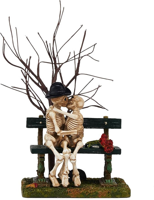 Department 56 Resin Halloween Accessories for Village Collections Kiss of Death Figurine, 5.71-Inch, Multicolor