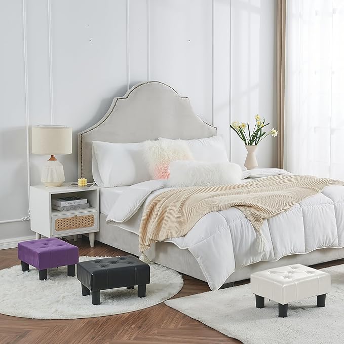 BRIAN & DANY Small Foot Stool, Leather Foot Stools with Legs, Stable Small Footstool for Living Room, White