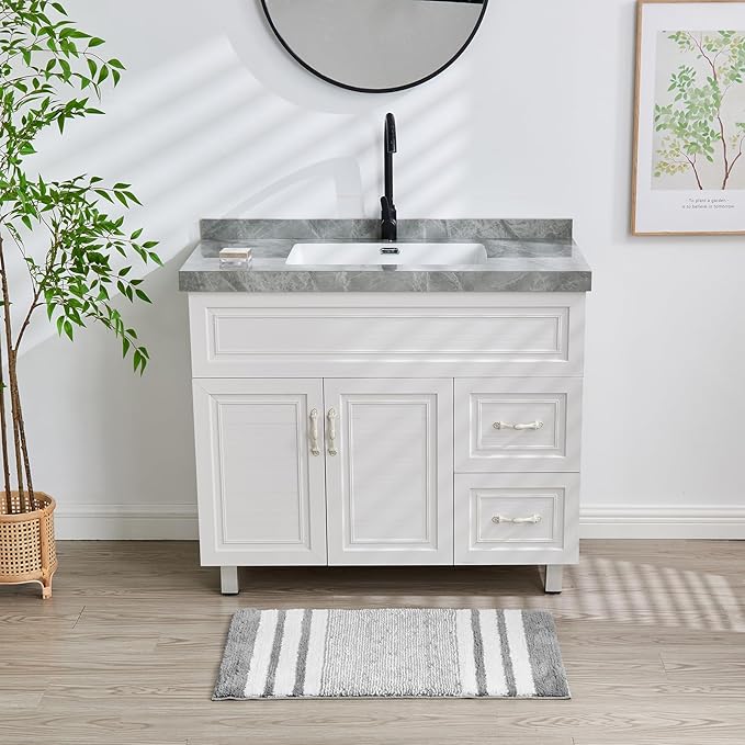 CozeCube Grey Striped Bath mats for Bathroom Non Slip, Fluffy Absorbent Microfiber Bath mat Washable, Aesthetic Bathroom Rugs, Cute Bath mat for Sink, 24" x 16"