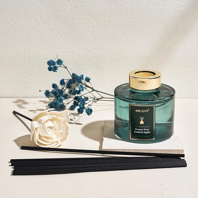 Airkeep Flower Reed Diffusers Set, 5.07 oz Pear/Apple/Berry Scented Oil Diffuser with 8 Reed Sticks, Home Fragrance Diffuser Gift Set for Bathroom & Office Decor 150ml