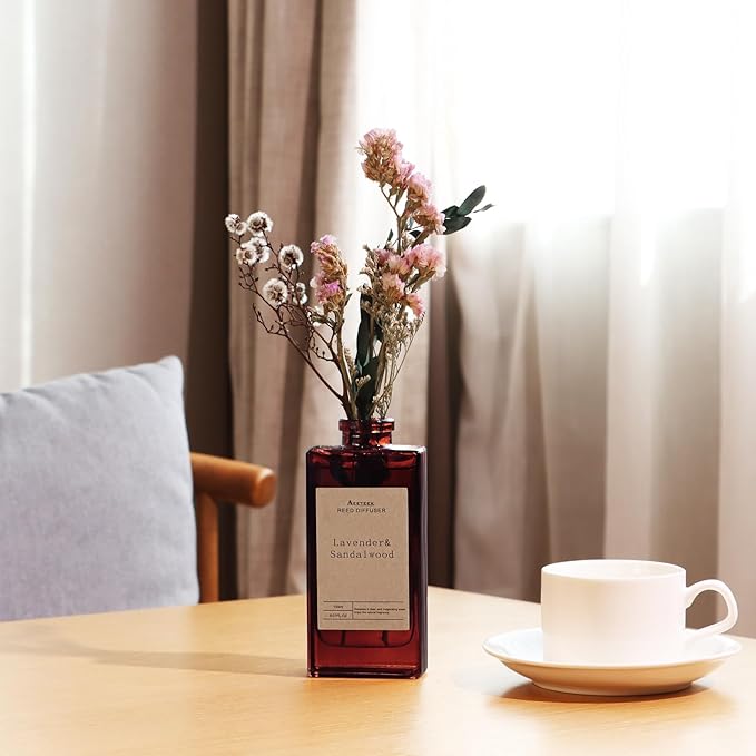 Reed Diffuser Set - Lavender Essential Oil, 5 oz/150ml Sandalwood Aroma Scent Oils Bathroom Air Freshener with Flower Decoration and Diffuser Sticks, Home Fragrance for Room Decor