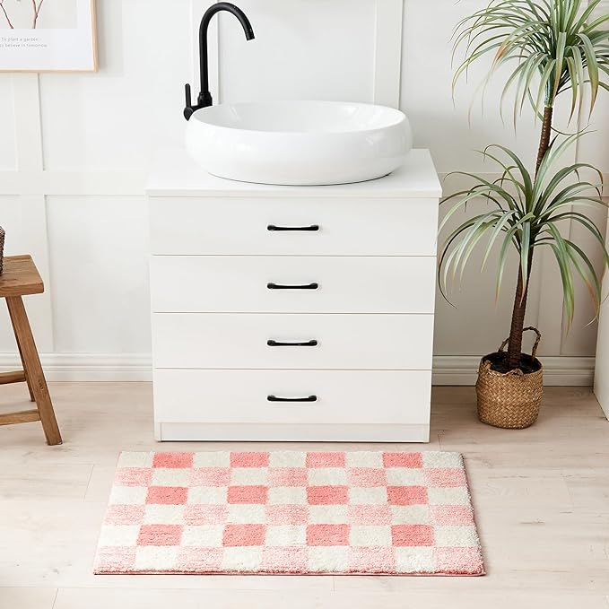 CozeCube Pink Checkered Bath mats for Bathroom Non Slip, Fluffy Absorbent Microfiber Bath mat Washable, Aesthetic Bathroom Rugs, Large Bath mat for Shower, 36" x 24"