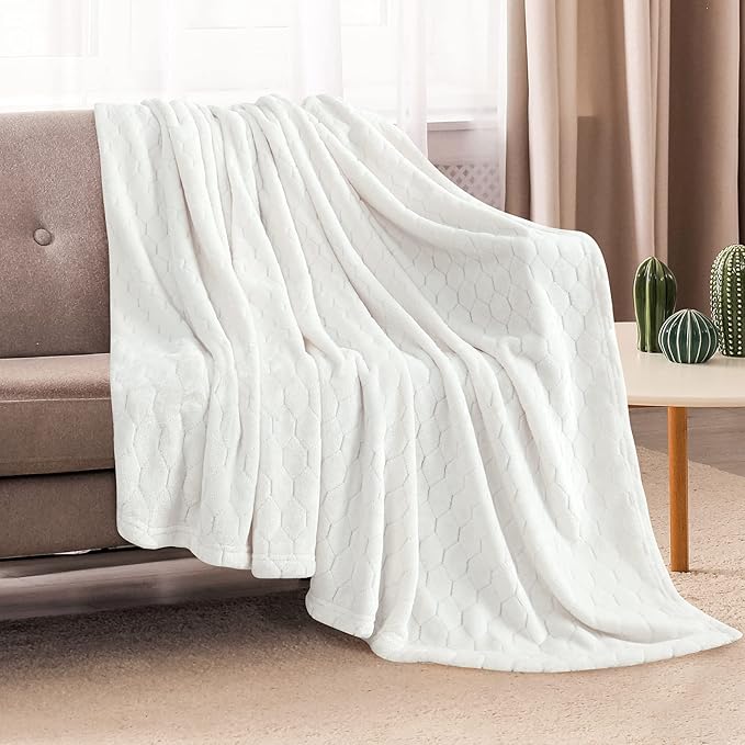 TOONOW Fleece Bed Blanket King Size 90x108 inches, Super Soft Fluffy Fuzzy Plush Blanket Geometric Pattern Cozy Microfiber Flannel Blankets for Couch, Bed, Sofa, Cream White