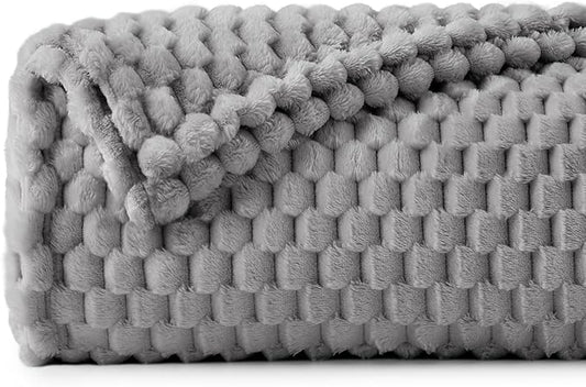 BEDELITE Fleece Blanket Twin Size for Bed Couch, 3D Jacquard Decorative Grey Throw Blanket, Soft and Cozy Warm Plush Fuzzy Throw All Seasons Suitable, 60x80Inches