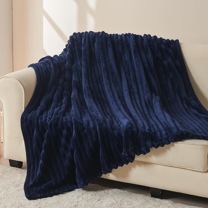 NEWCOSPLAY Super Soft Throw Blanket Dark Navy Premium Silky Flannel Fleece 3D Ribbed Jacquard Lightweight Bed Blanket All Season Use (Dark Navy Ribbed, Throw(50"x60"))