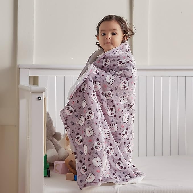 DaysU Plush Flannel Sherpa Baby Blanket for Girls Boys, Generous Reversible Soft Micro Fleece Toddler Bed Throw Blanket with Animal Print for Kids and Children, Animal Head, 50"x60"