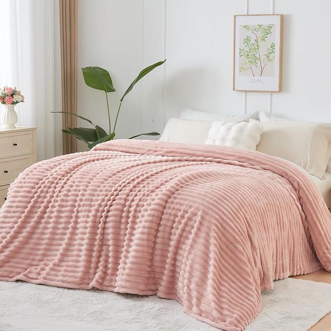 NEWCOSPLAY Super Soft King Blanket Pink Premium Silky Flannel Fleece 3D Ribbed Jacquard Lightweight Bed Blanket All Season Use (Pink Ribbed, King(90"x110"))