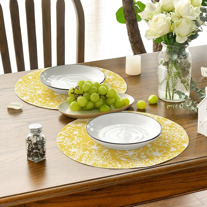 Artoid Mode Yellow Bloom Flowers Spring Round Placemats Set of 4, 14 Inch Summer Holiday Round Table Mats for Dining Decoration