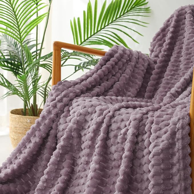 Exclusivo Mezcla Twin Size Soft Fleece Blanket, 90x66 Inches Stylish Jacquard Velvet Blanket for Bed, Fuzzy Cozy Lightweight for All Season, Grayish Purple